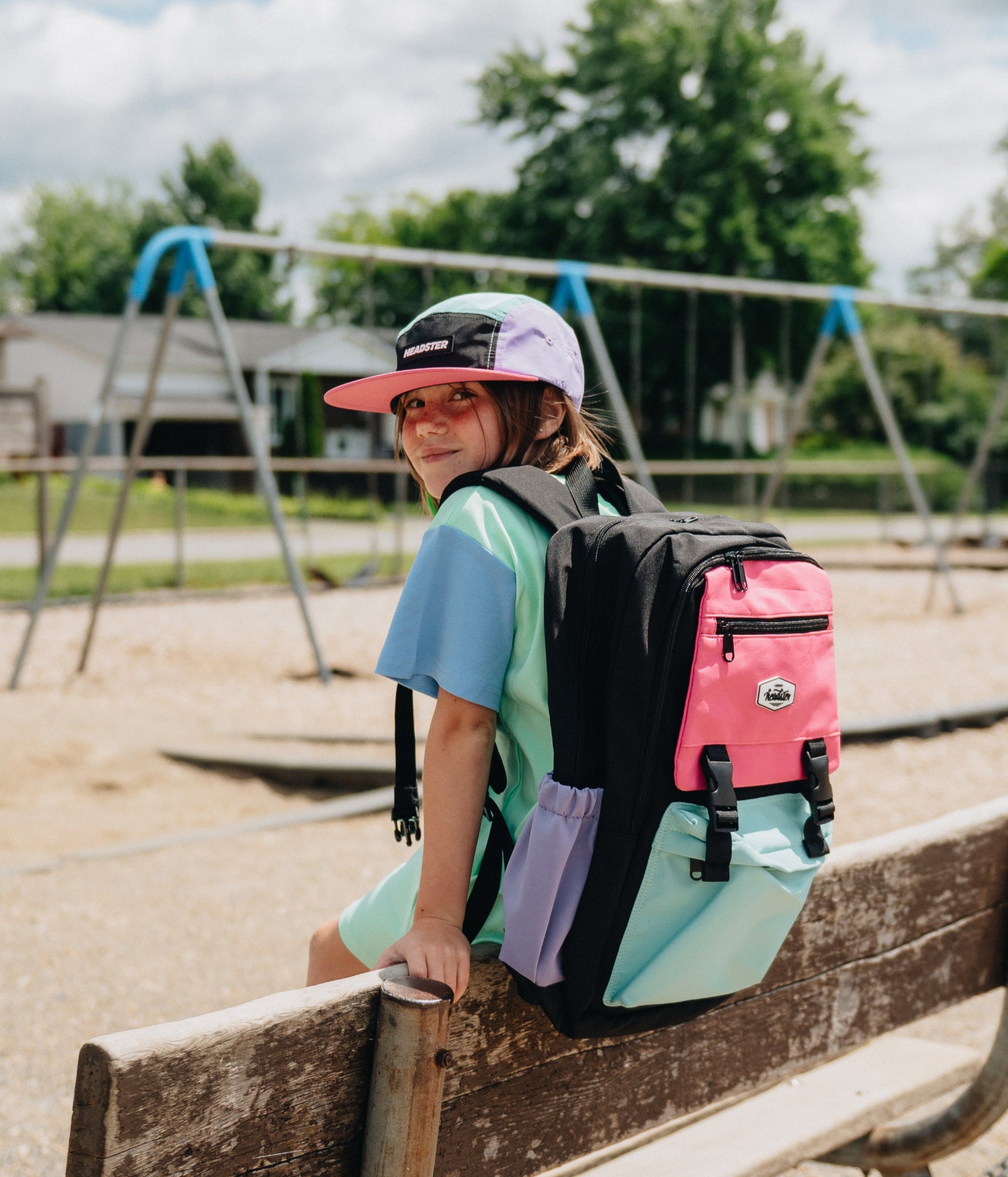 Colorblock Candy Crushed 26L Backpack - Flushed pink
